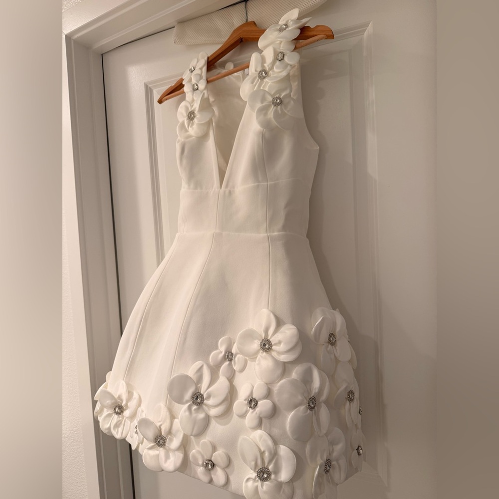 Bronx and Banco White Floral Mini Dress - Picture 9 of 16